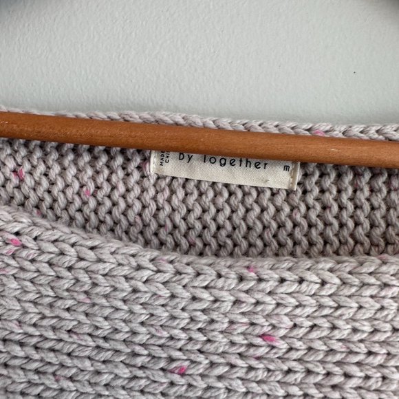 VICI Womens NWOT Chandy Cotton Blend Cable Knit Sweater MEDIUM Relaxed F… - Picture 10 of 13